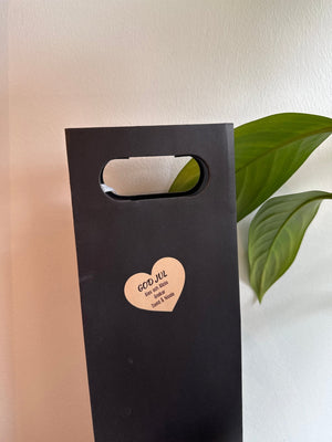 Egendesignad etikett sandfärgat hjärta